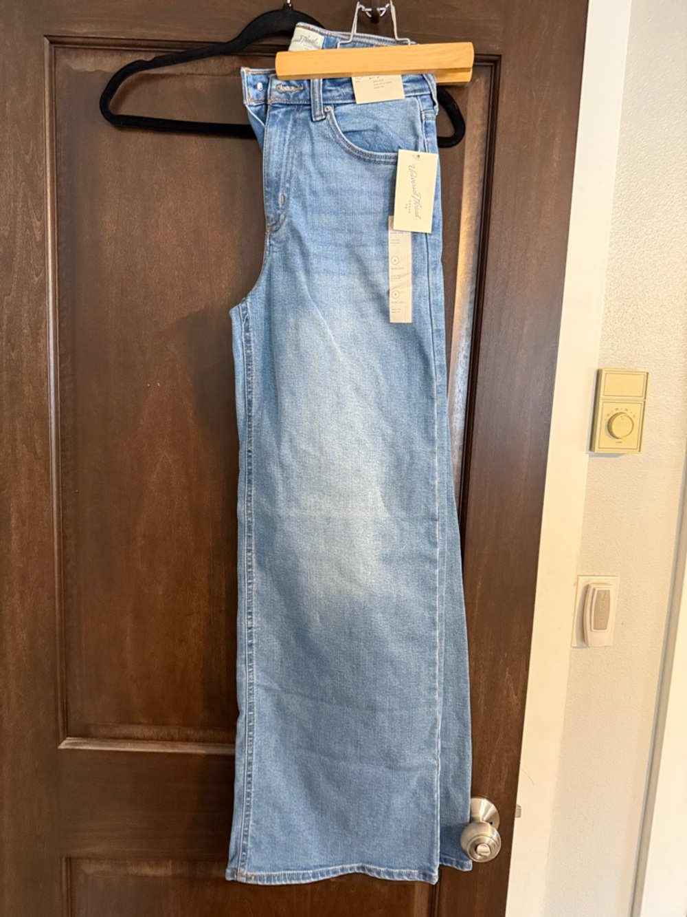 Universal Thread Light Blue Wide Leg Jeans - High Rise Flare